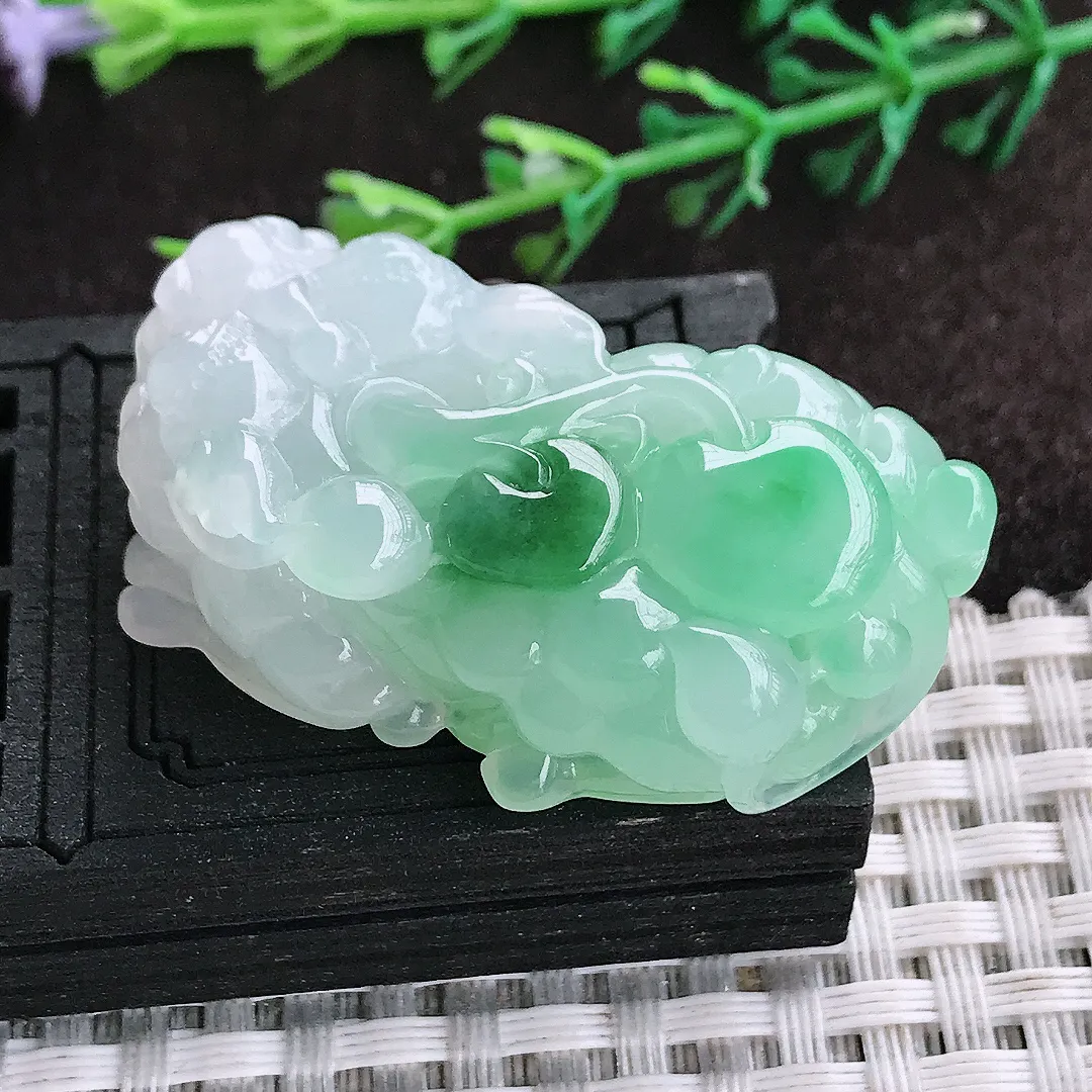 自然光43/25/14老坑冰胶水灵飘阳绿招财貔貅吊坠翡翠玉坠挂件