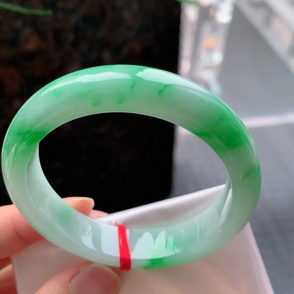 正圈白底青阳绿 无瑕 尺寸:53.7/12.9/7.9 色阳🥰🥰