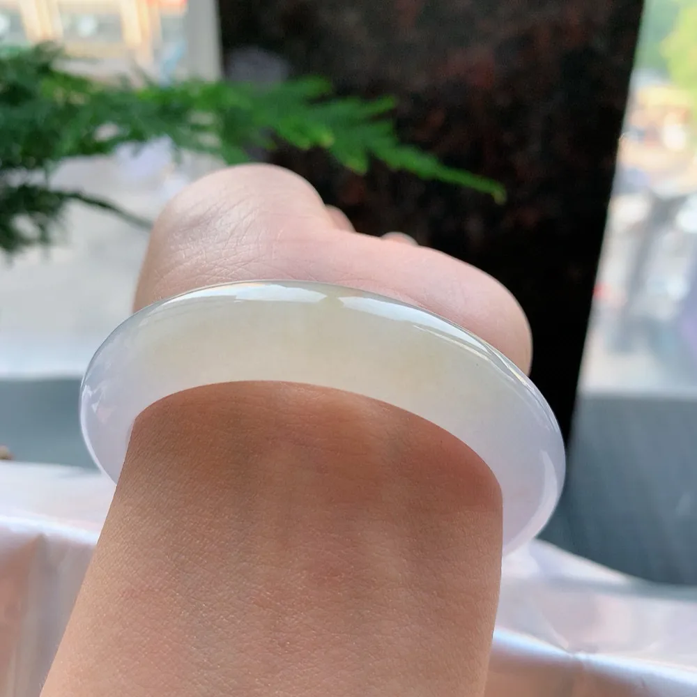 正圈高冰黄翡 无瑕 尺寸:52.7/12.1/7.9 种色俱佳