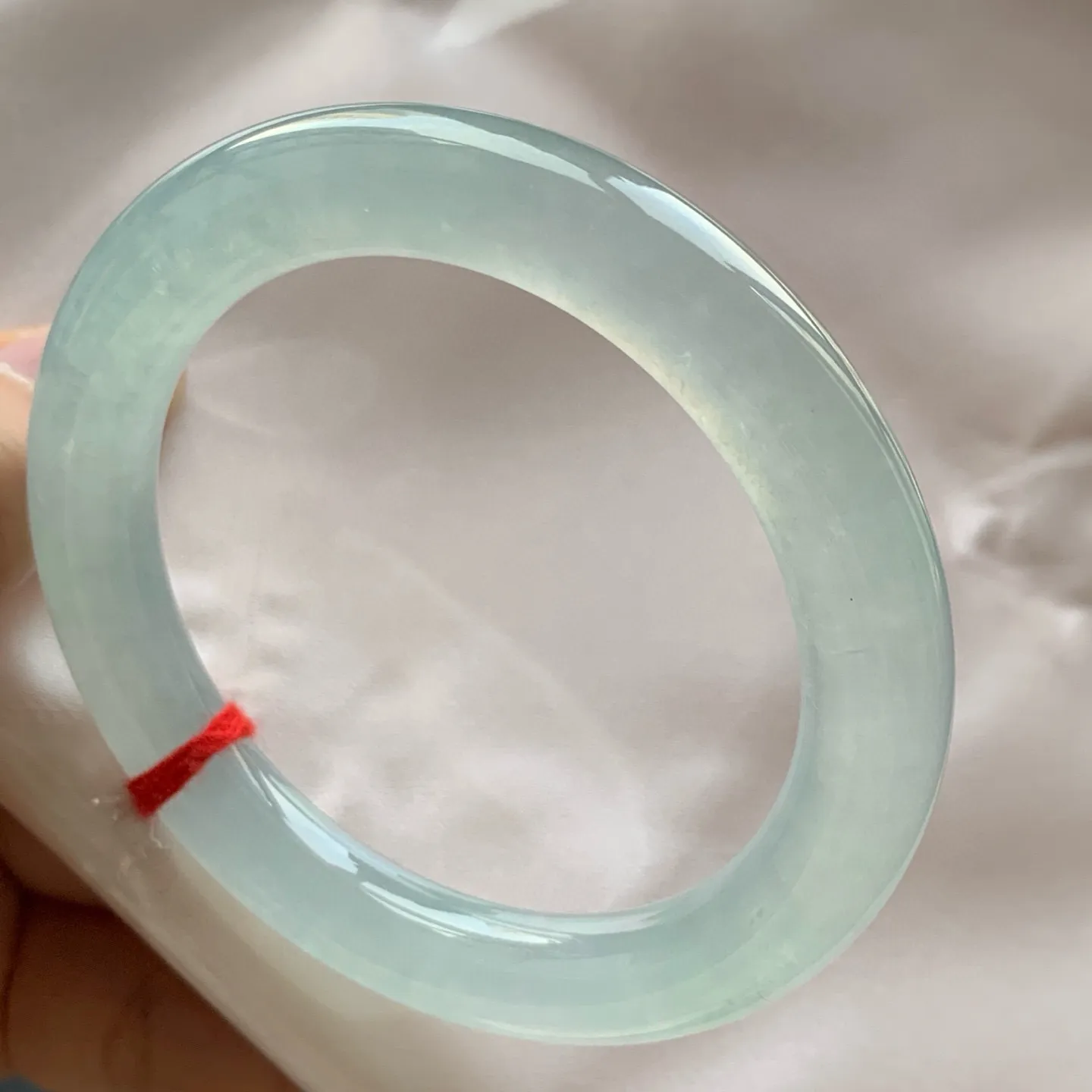 圆条冰玻绿 无瑕 尺寸:51.8/9.1 星光闪闪