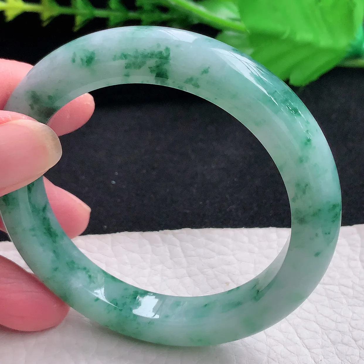 pj自然光54*10.2*9平安镯 天然缅甸翡翠a货飘花厚装宽边珠宝玉手镯