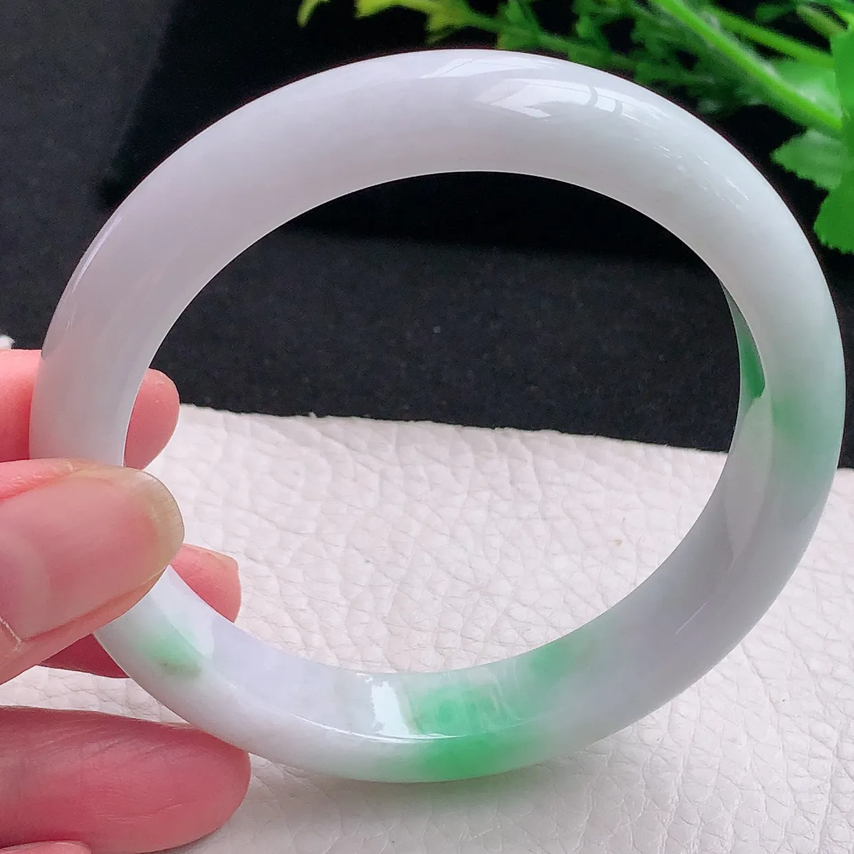 yh大圈口62*12.5*8.6平安镯 天然缅甸翡翠a货飘阳绿宽边珠宝玉手镯