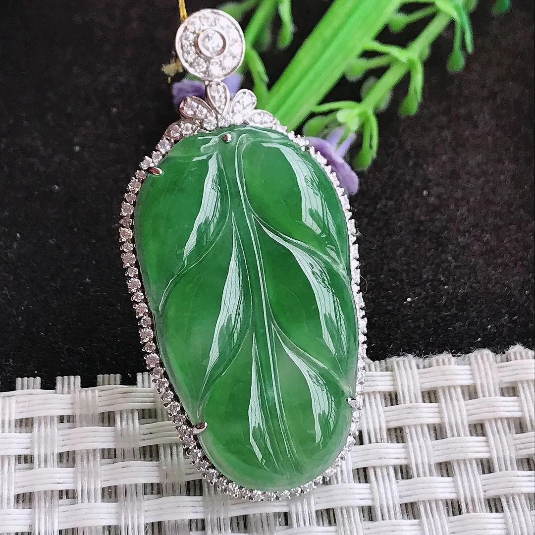 自然光48.8/24/7老坑18k金镶嵌冰胶满绿阳绿叶子吊坠翡翠玉坠挂件