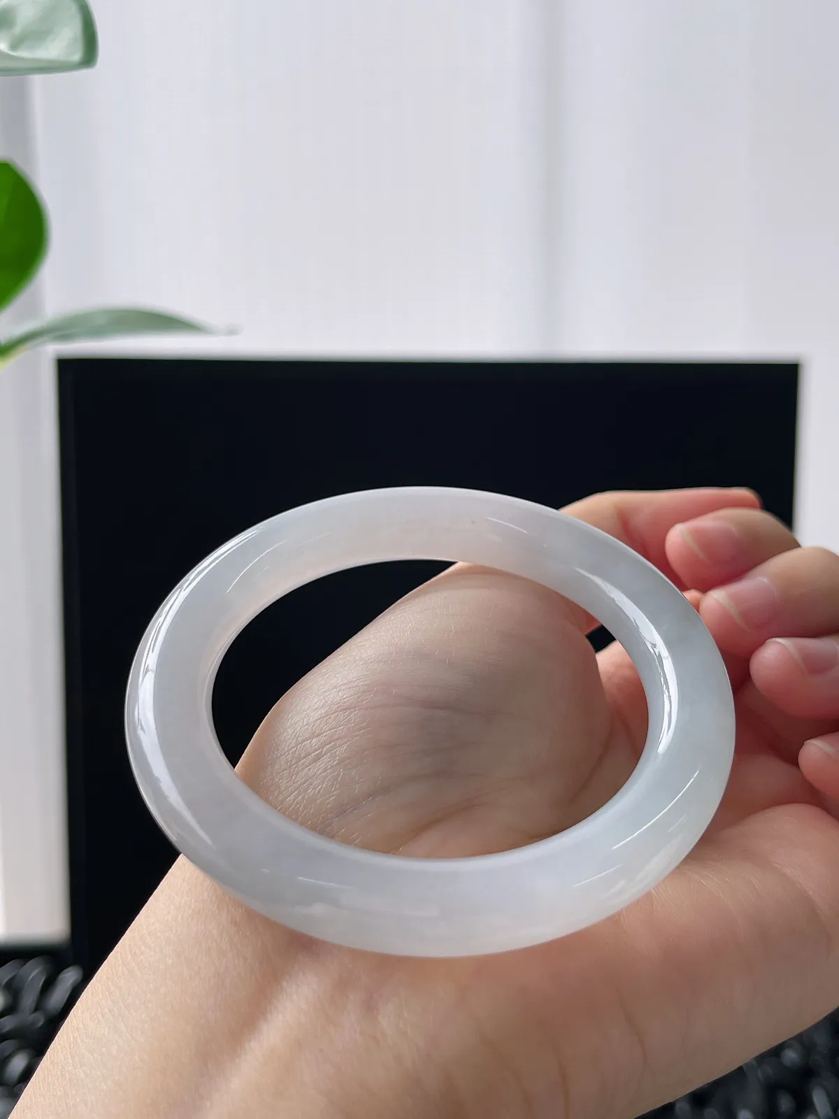 圆镯51圈口，翡翠冰糯种白色手镯 圆条白月光