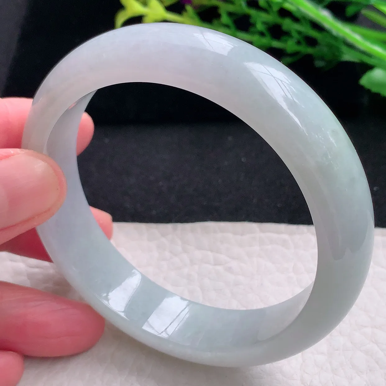 js自然光58*14.3*7.8平安镯 天然缅甸翡翠a货清新宽边珠宝玉手镯 玉手环