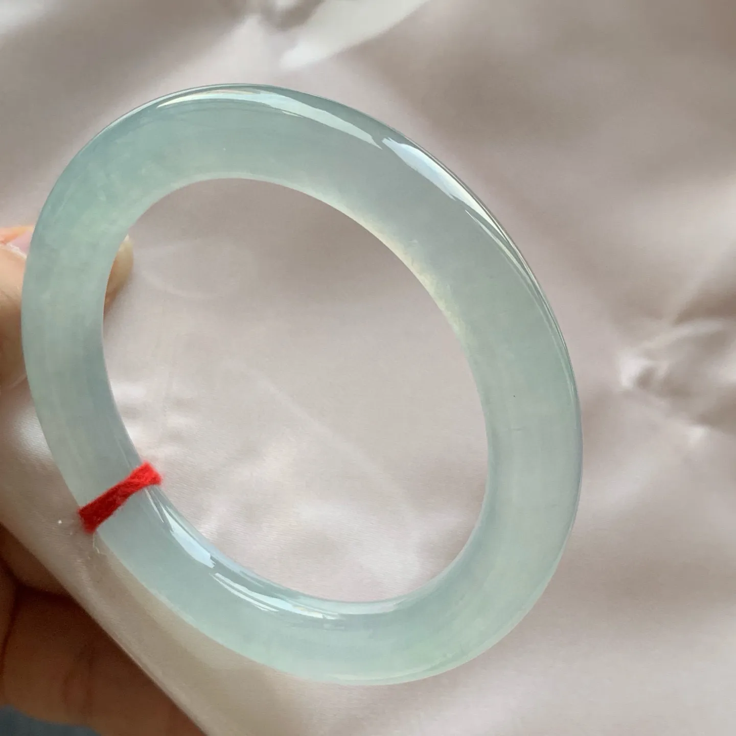 圆条冰玻绿 无瑕 尺寸:51.8/9.1 星光闪闪