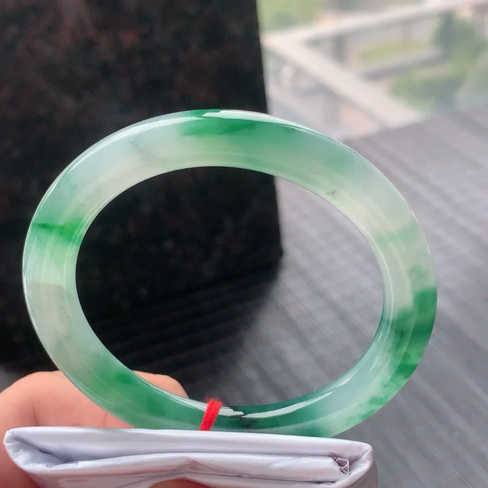 圆条高冰飘花 微纹 尺寸:57.5/8.6/9.2 花美 种水好️️