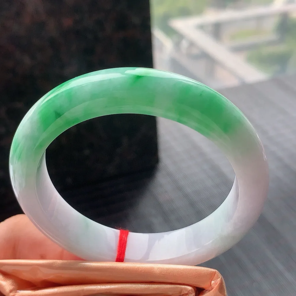 正圈冰糯春彩 无瑕 尺寸:58.3/12.8/8.9 色好