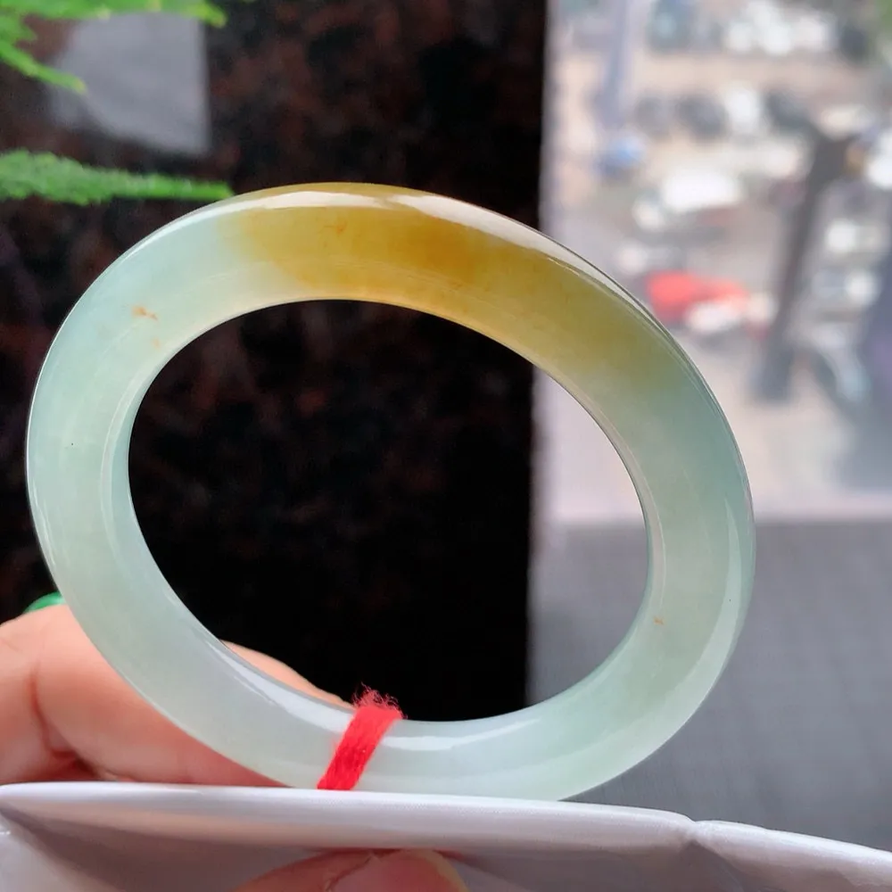 圆条高冰黄翡 无瑕 尺寸:51.1/9.4 种色俱佳