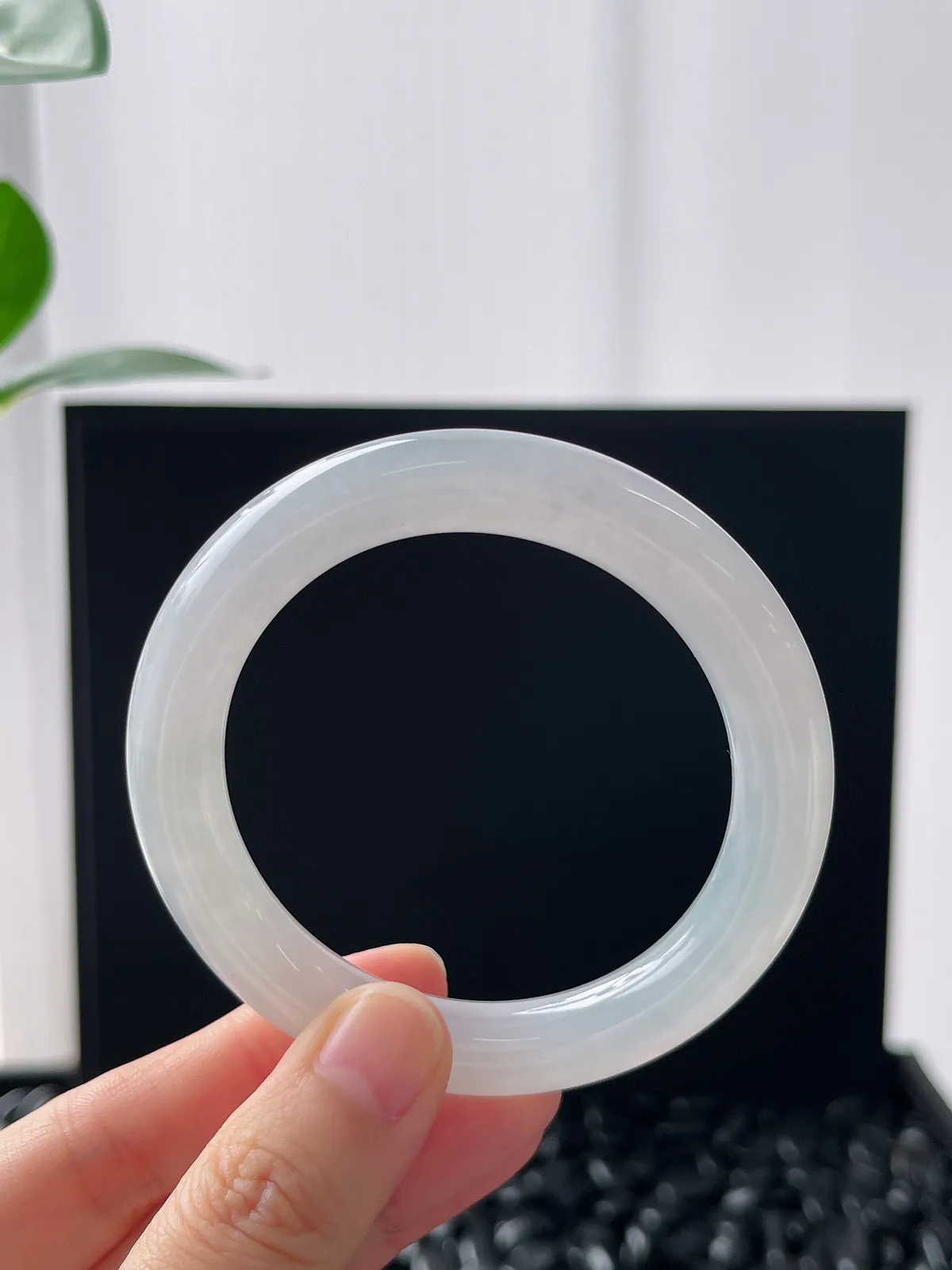 圆镯51圈口，翡翠冰糯种白色手镯 圆条白月光