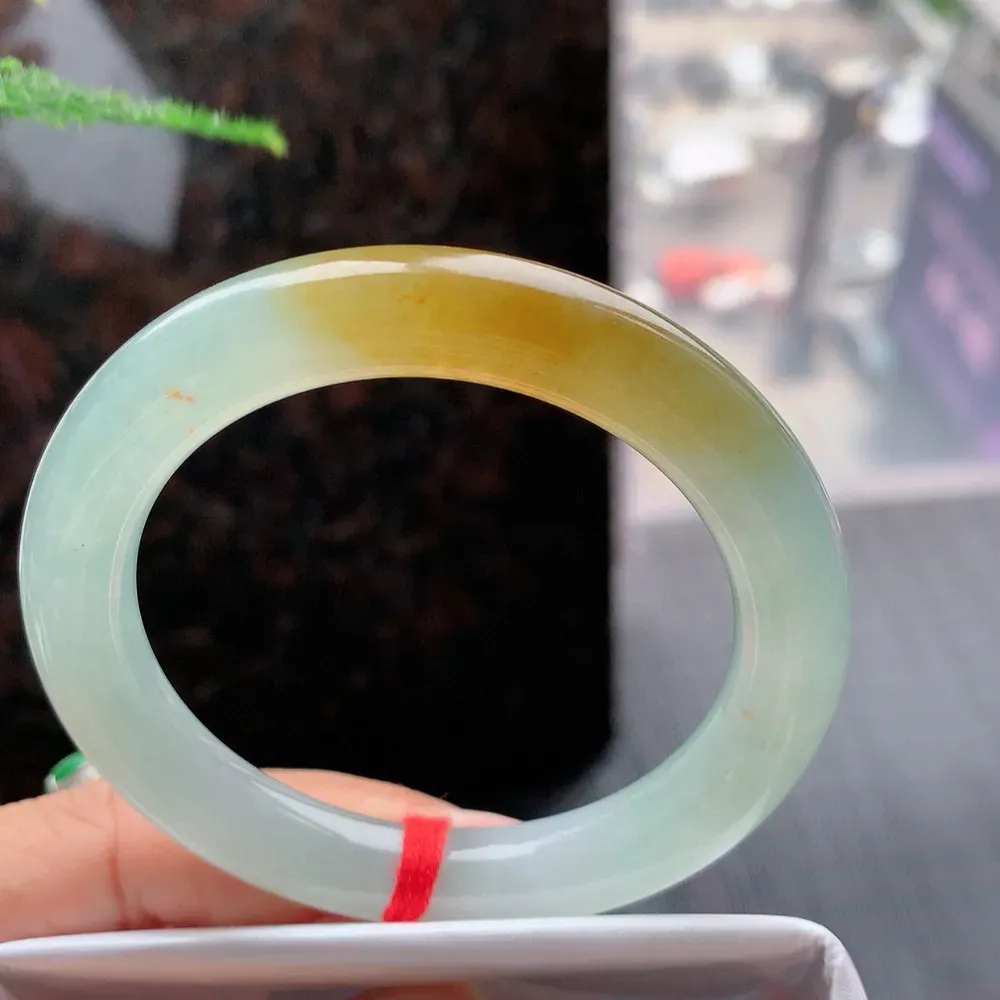 圆条高冰黄翡 无瑕 尺寸:51.1/9.4 种色俱佳