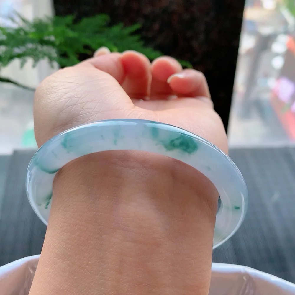 圆条高冰紫飘花 无瑕 尺寸:56.3/8.1 种色兼备