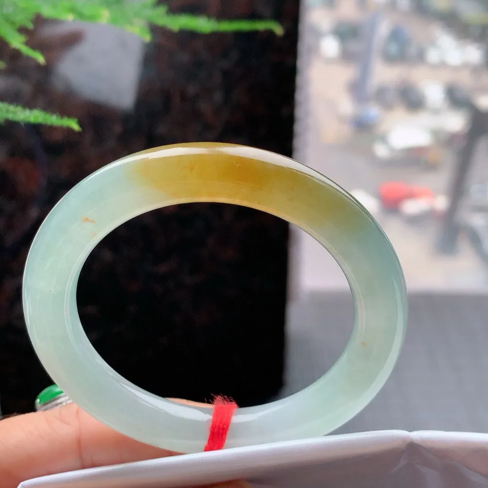 圆条高冰黄翡 无瑕 尺寸:51.1/9.4 种色俱佳