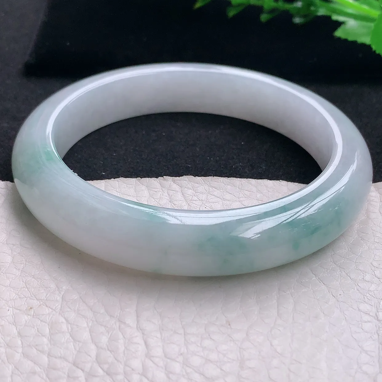 ss大圈口62*.5*12.5*9.5平安镯 天然缅甸翡翠a货飘花厚装宽边珠宝玉手镯