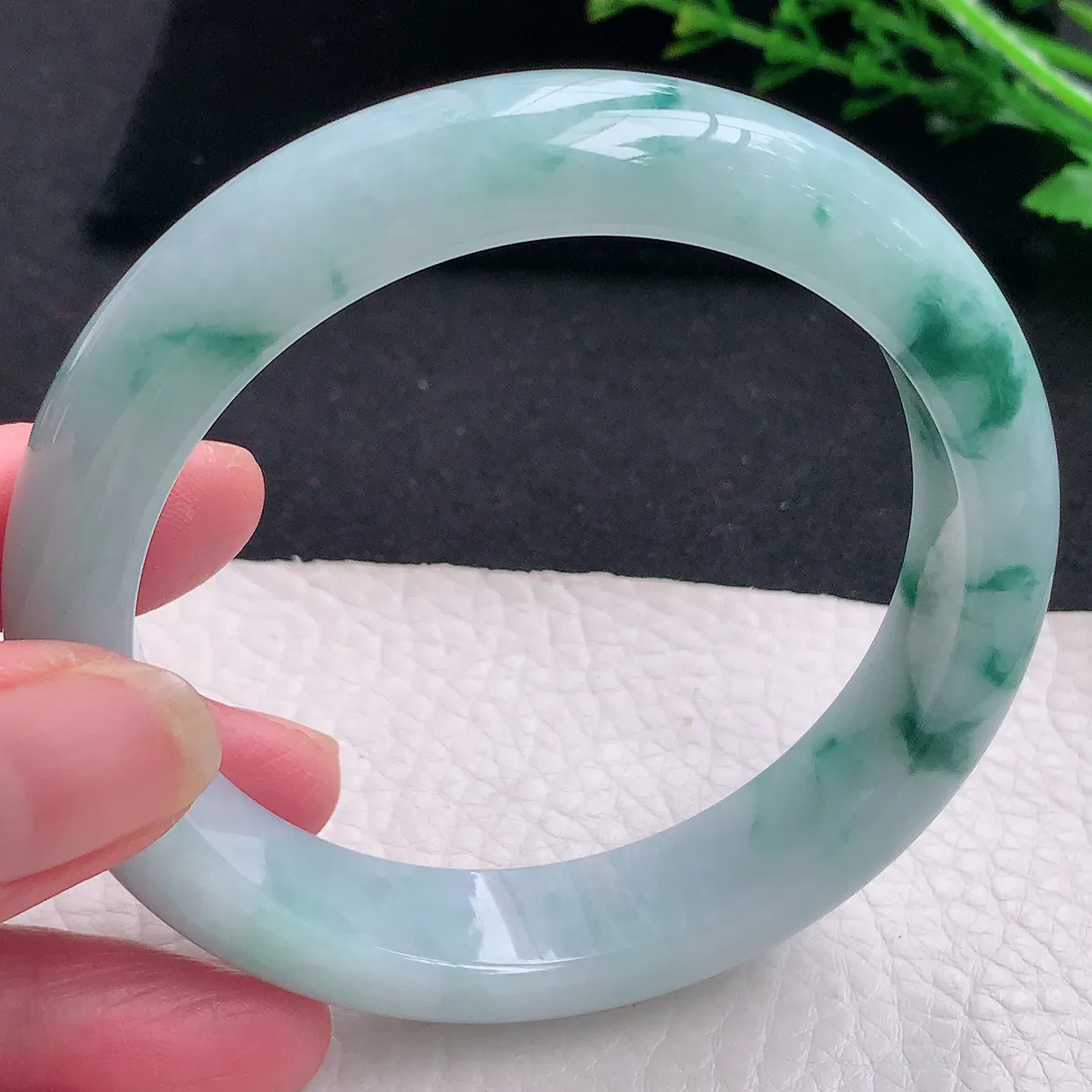 qn大圈口60.5*13.5*9平安镯 天然缅甸翡翠a货飘花宽边珠宝玉手镯