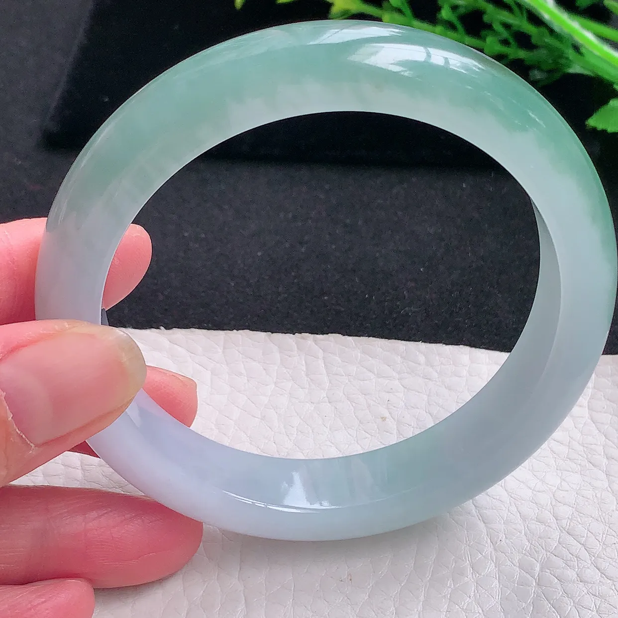 yh大圈口61.5*13.5*9平安镯 天然缅甸翡翠a货半山水厚装宽边珠宝玉手镯