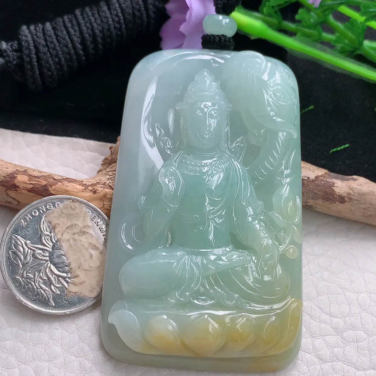 mut自然光69*41.2*12天然缅甸翡翠黄加绿坐莲观音吊坠普贤观音菩萨
