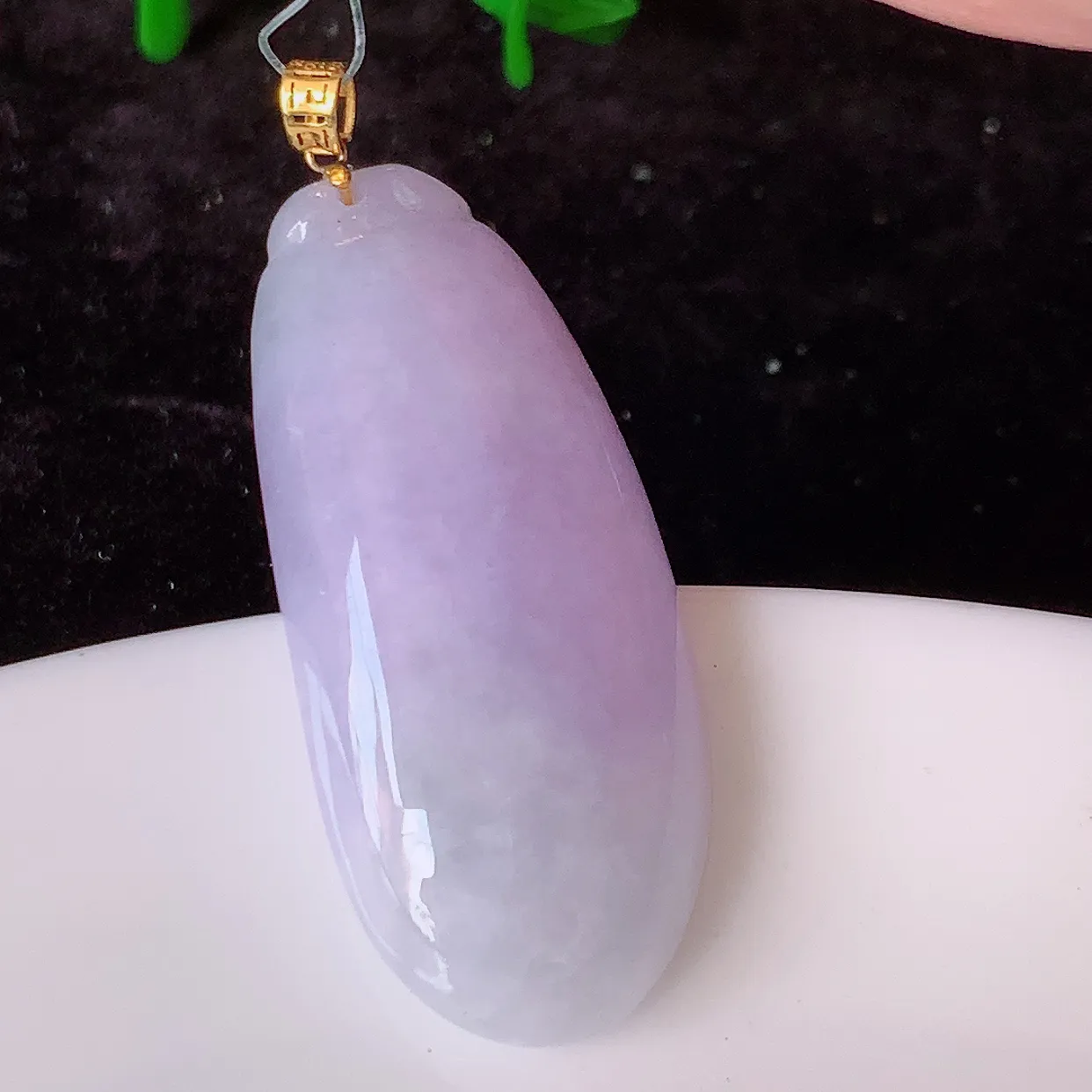 18K金镶嵌冰润紫罗兰翡翠招财福瓜吊坠，精美饱满福瓜，种水足，形态圆润饱满，福相十足 ！#49.26