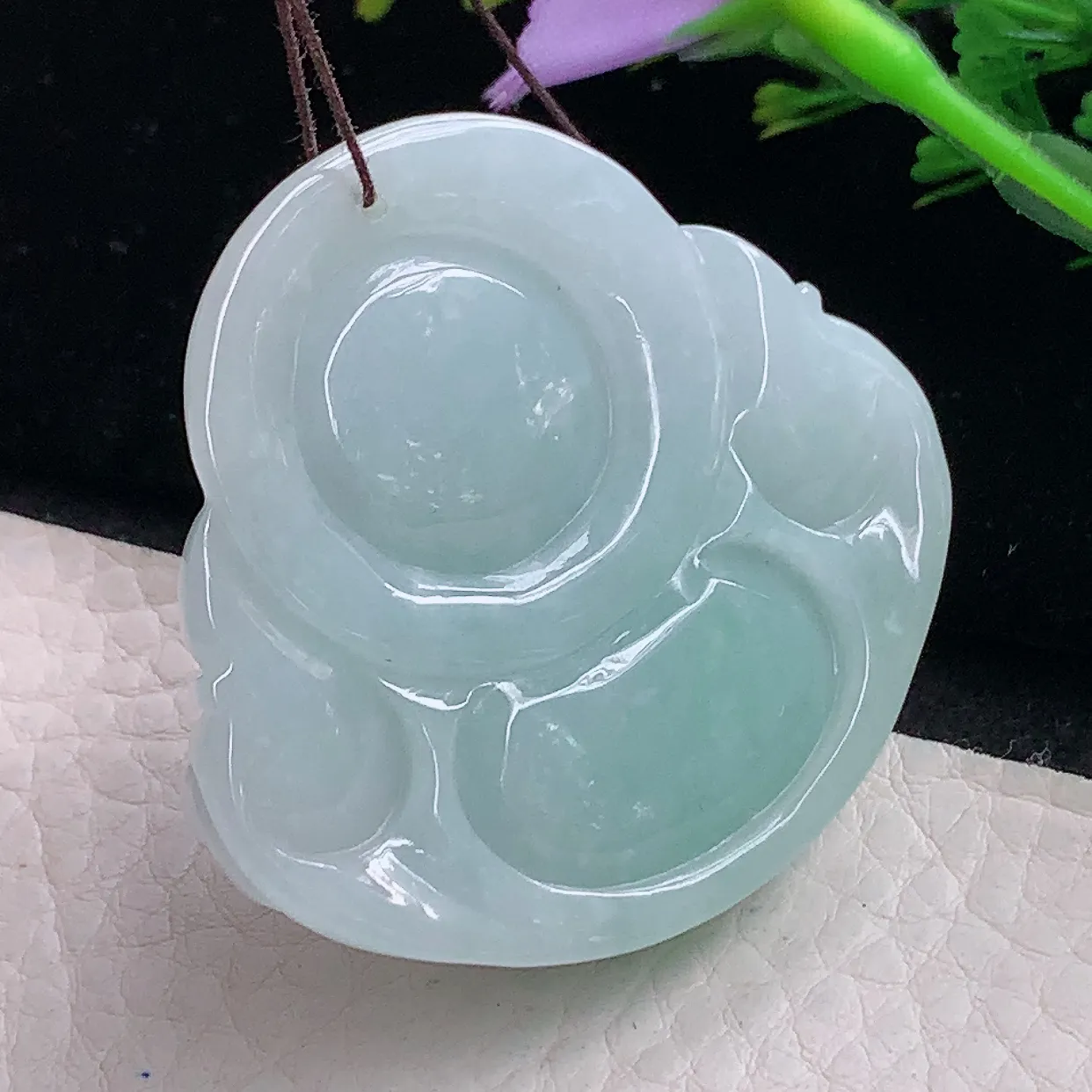 zen43.8*47.6*12.8自然光天然缅甸翡翠飘绿大佛公 开心佛玉吊坠 毛衣坠