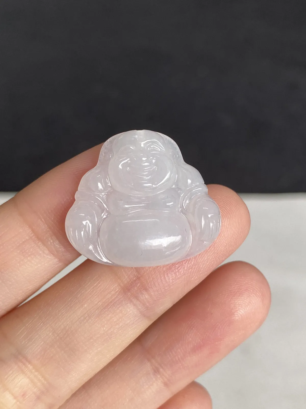 冰种冰糯种，白色翡翠佛公，完整无纹裂