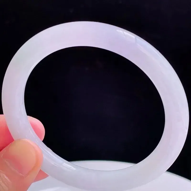 57.3圈有种有色天然翡翠A货玉手镯好种水浅绿水润圆条手镯42.52g