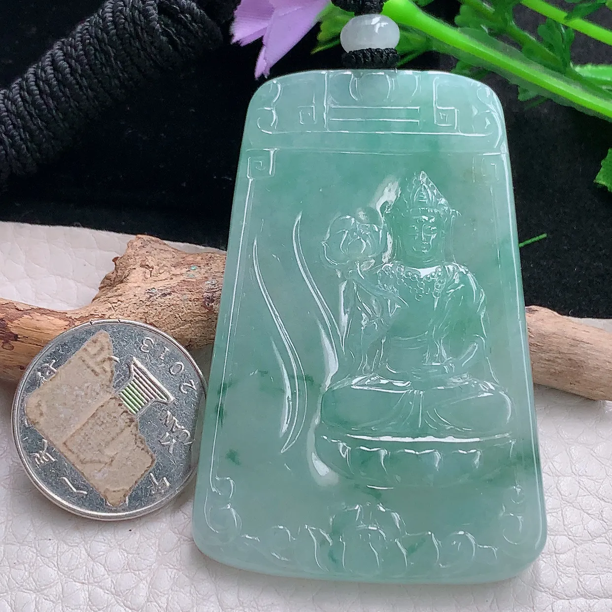 mut自然光65.5*43*4.8天然缅甸翡翠飘花坐莲观音吊坠四六牌大势至菩萨