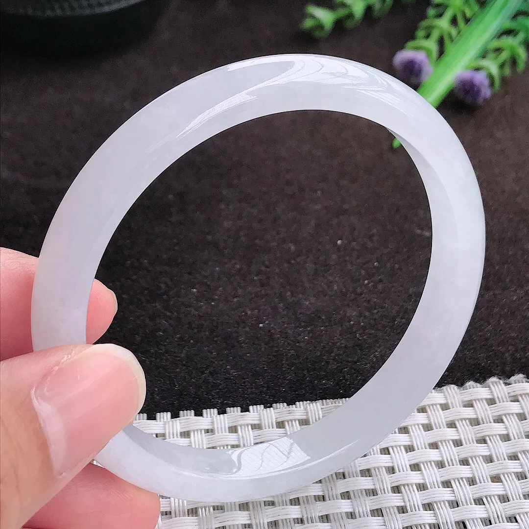 自然光59/9/6.6老坑秀气冰透月光白手镯宽边翡翠玉镯手环