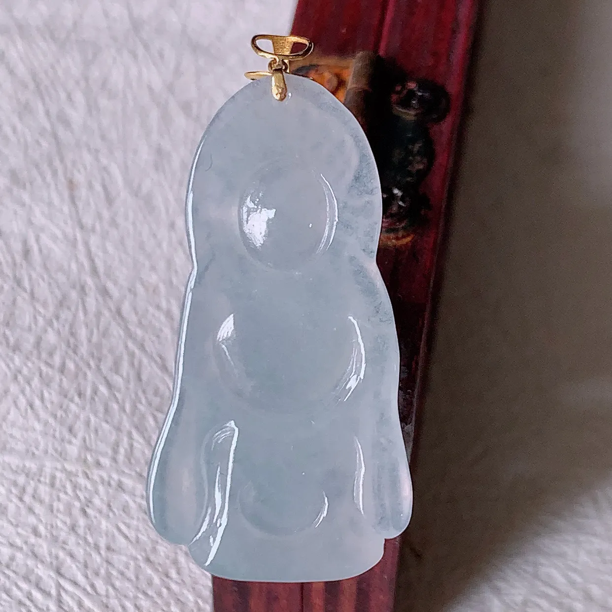 18k金镶嵌冰种翡翠财神爷吊坠，沁人心脾，精致典雅的设计，为佩戴者，增添色彩，送礼自留都是佳品选择！#1.26