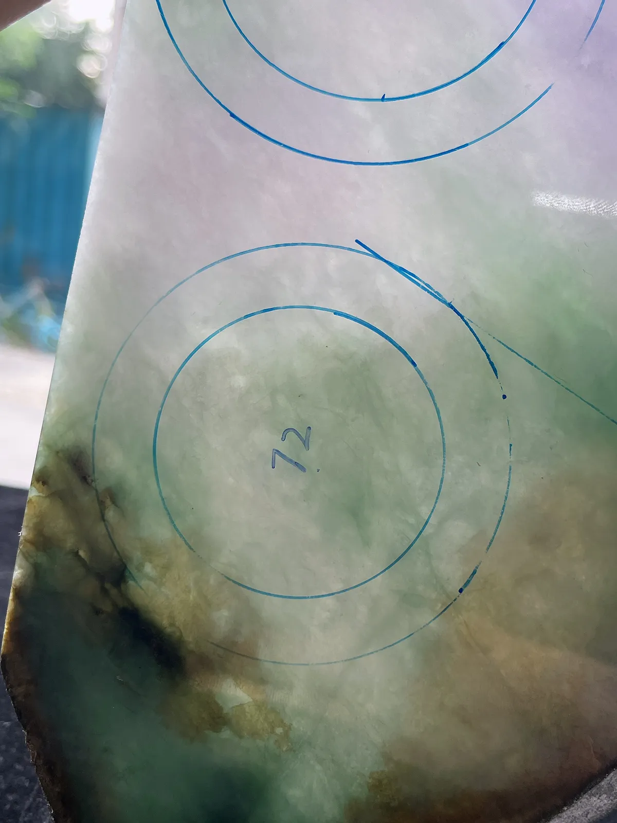 翡翠板料，⭕️正圈最大做56，圆条最大做52