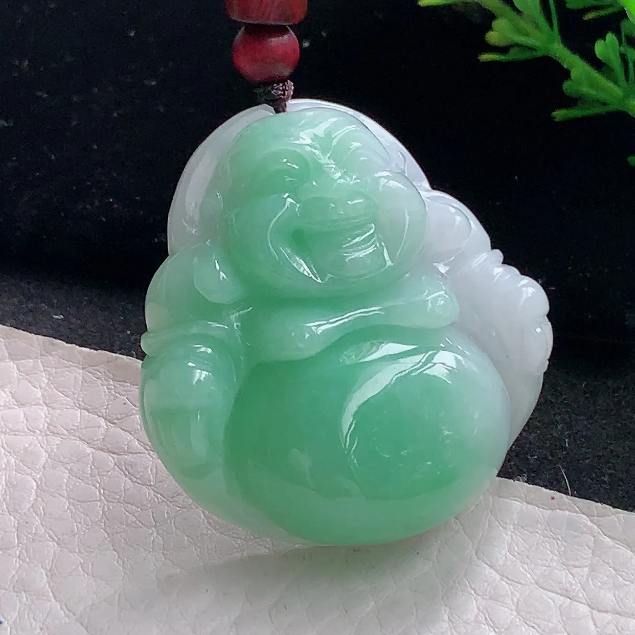 zen42.8*40.8*12.8自然光天然缅甸翡翠甜绿佛公 开心佛玉吊坠 毛衣坠