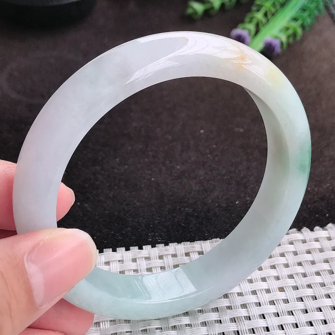 自然光61/12.8/8.5老坑精美温润飘花大圈口手镯宽边翡翠玉镯手环