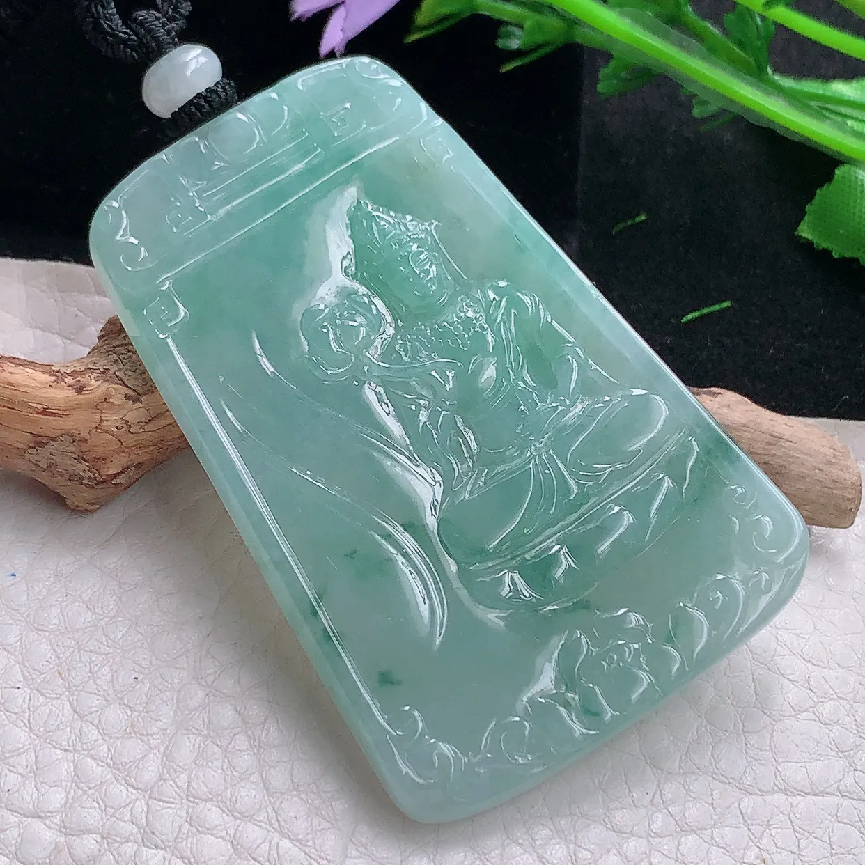 mut自然光65.5*43*4.8天然缅甸翡翠飘花坐莲观音吊坠四六牌大势至菩萨