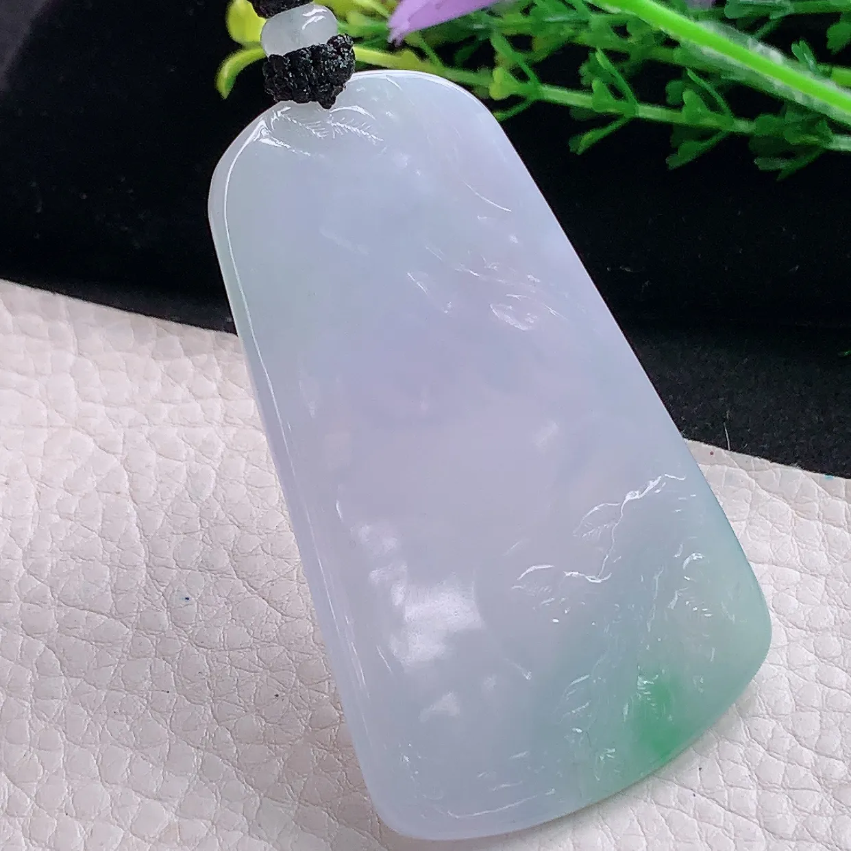 yl自然光65*41.3*5.6天然缅甸翡翠双彩赐福观音 玉观音玉吊坠