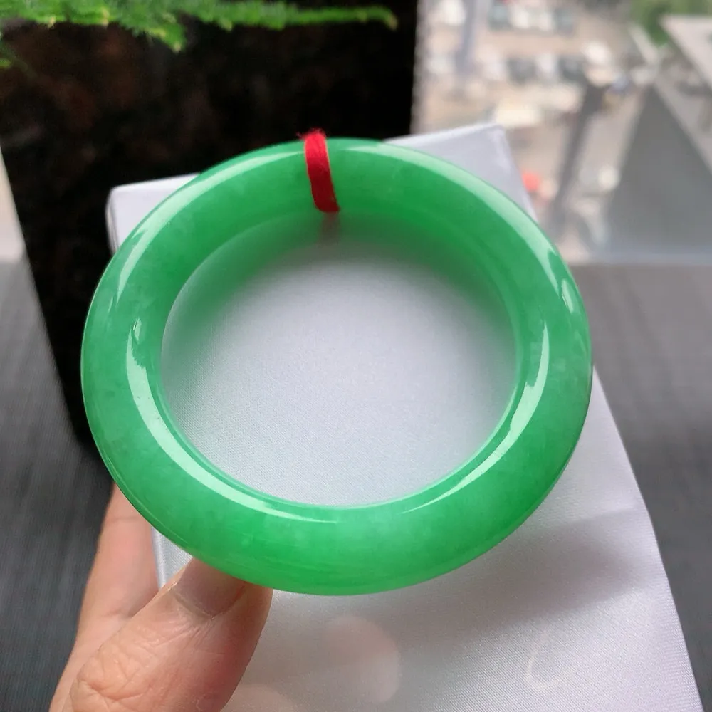 圆条满绿 无瑕 尺寸:54.7/11.7 满色