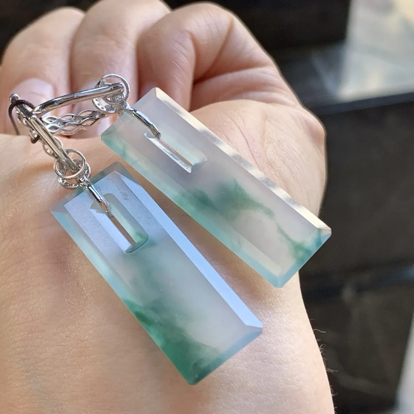 金钻镶嵌蓝花无事牌耳坠^_^冰透 飘花灵韵