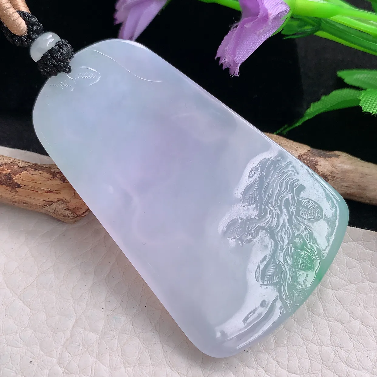 yl自然光65*41.3*5.6天然缅甸翡翠双彩赐福观音 玉观音玉吊坠