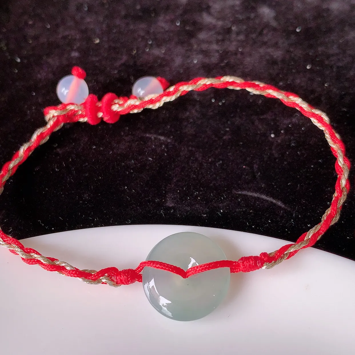 自然光实拍，冰种翡翠平安扣手串手链，种老水足，冰清玉润  颜色漂亮  #1.26取一尺寸14.5*4