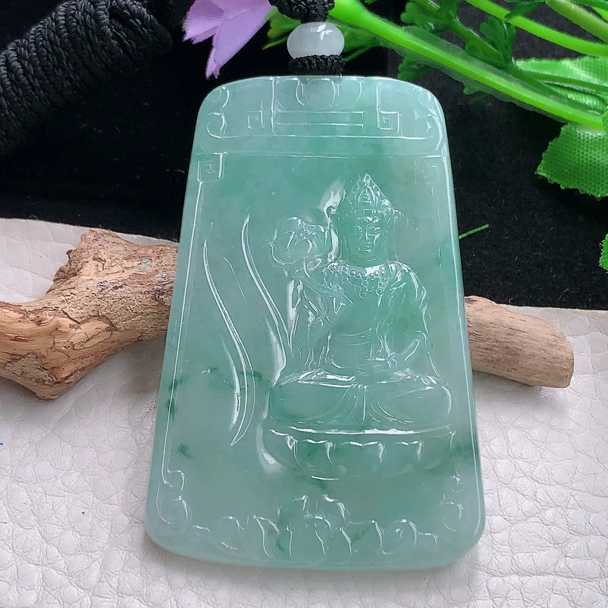 mut自然光65.5*43*4.8天然缅甸翡翠飘花坐莲观音吊坠四六牌大势至菩萨