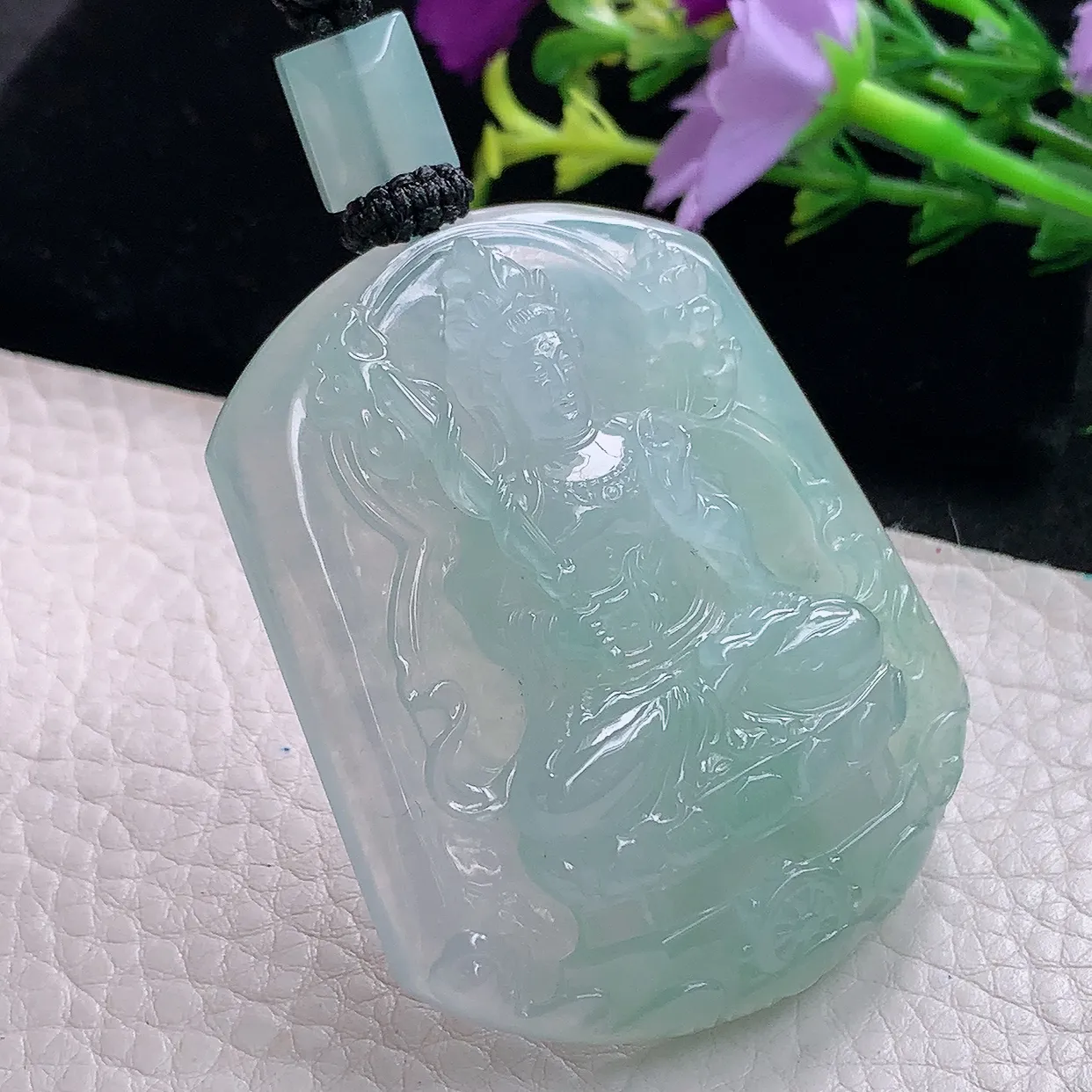 yl自然光56.6*47.2*12天然缅甸翡翠冰种晴水虚空藏菩萨玉吊坠