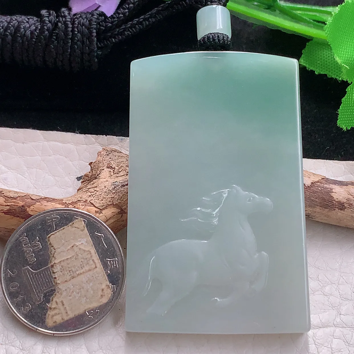 mut自然光56*35.5*5.8天然缅甸翡翠马到功成 生肖马玉吊坠 玉挂件