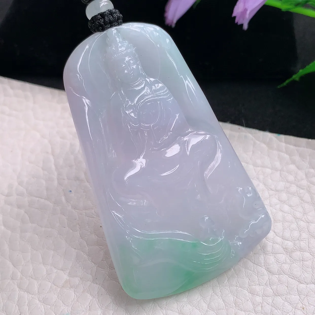 yl自然光65*41.3*5.6天然缅甸翡翠双彩赐福观音 玉观音玉吊坠