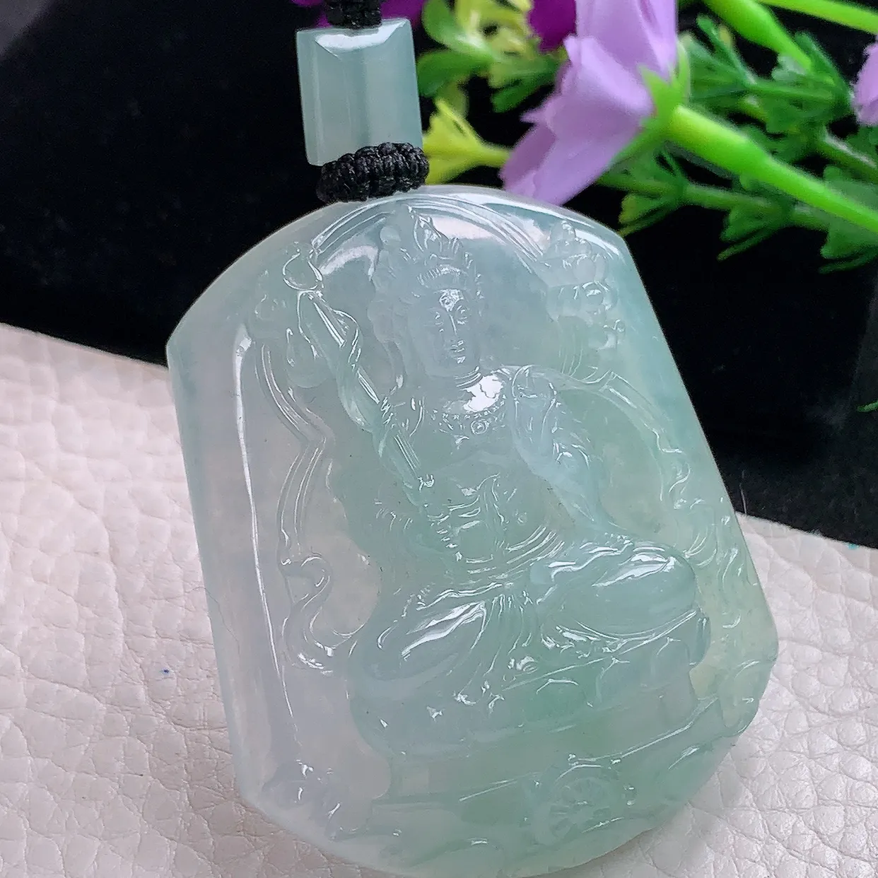 yl自然光56.6*47.2*12天然缅甸翡翠冰种晴水虚空藏菩萨玉吊坠