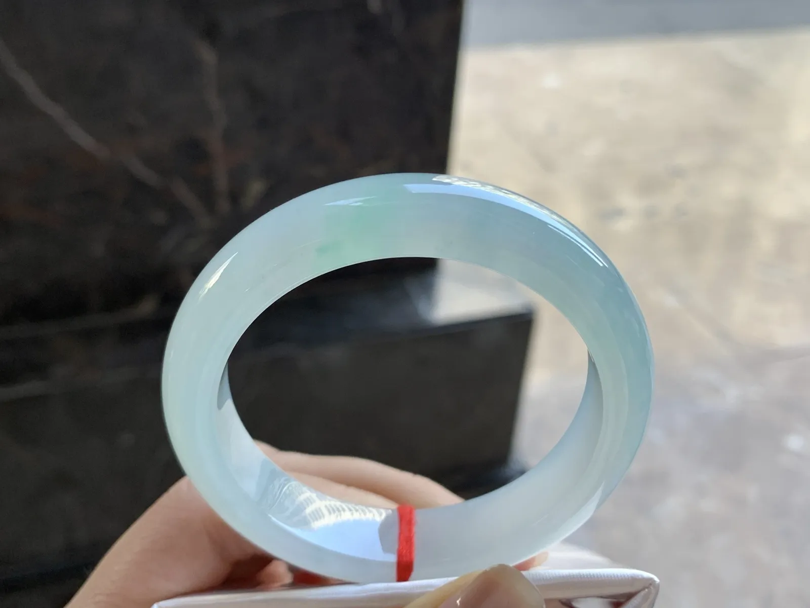 54-12.9-8.4

冰飘绿手镯^_^清新冰透