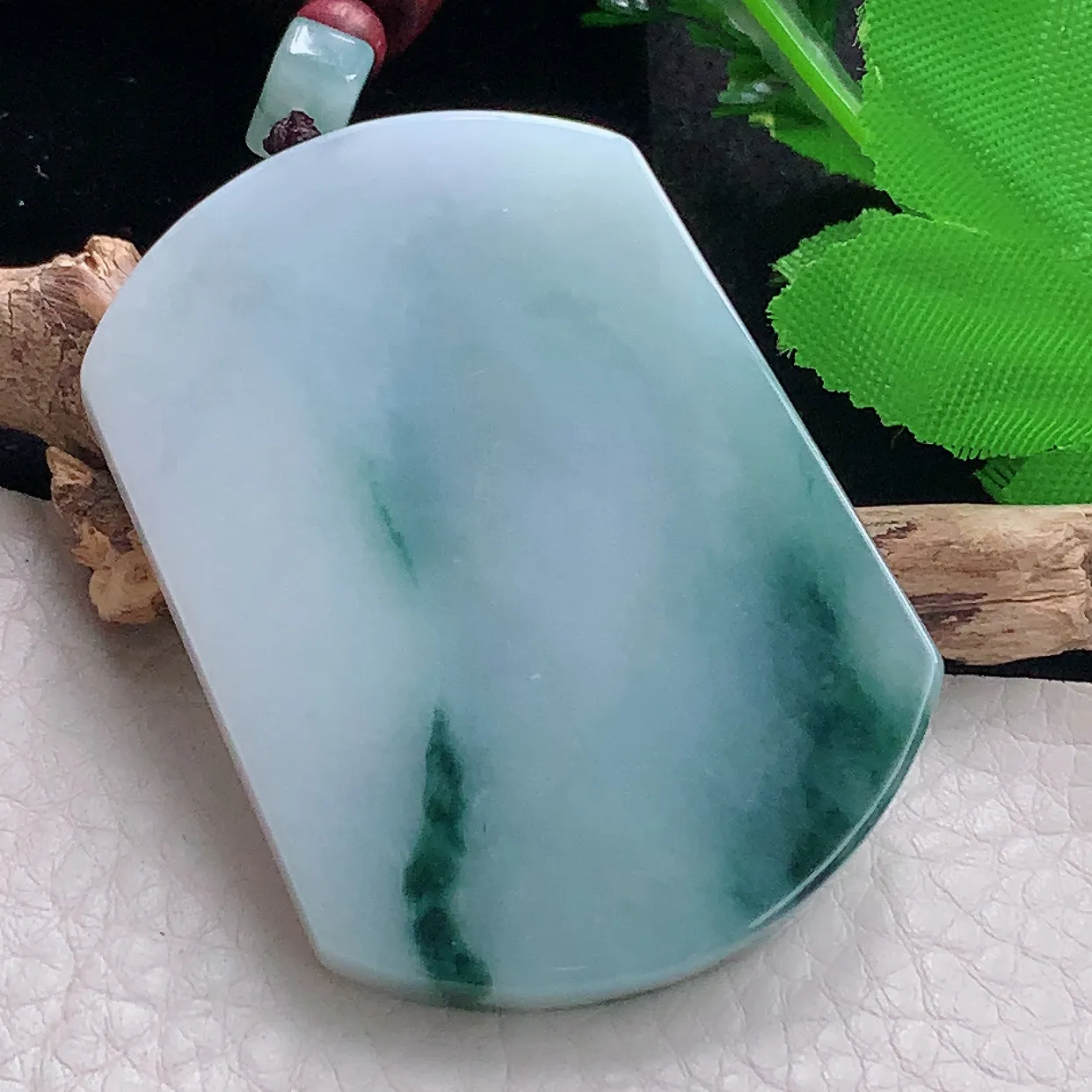 zen56*40.5*5.5自然光天然缅甸翡翠飘花无事牌 素面牌玉吊坠 毛衣坠