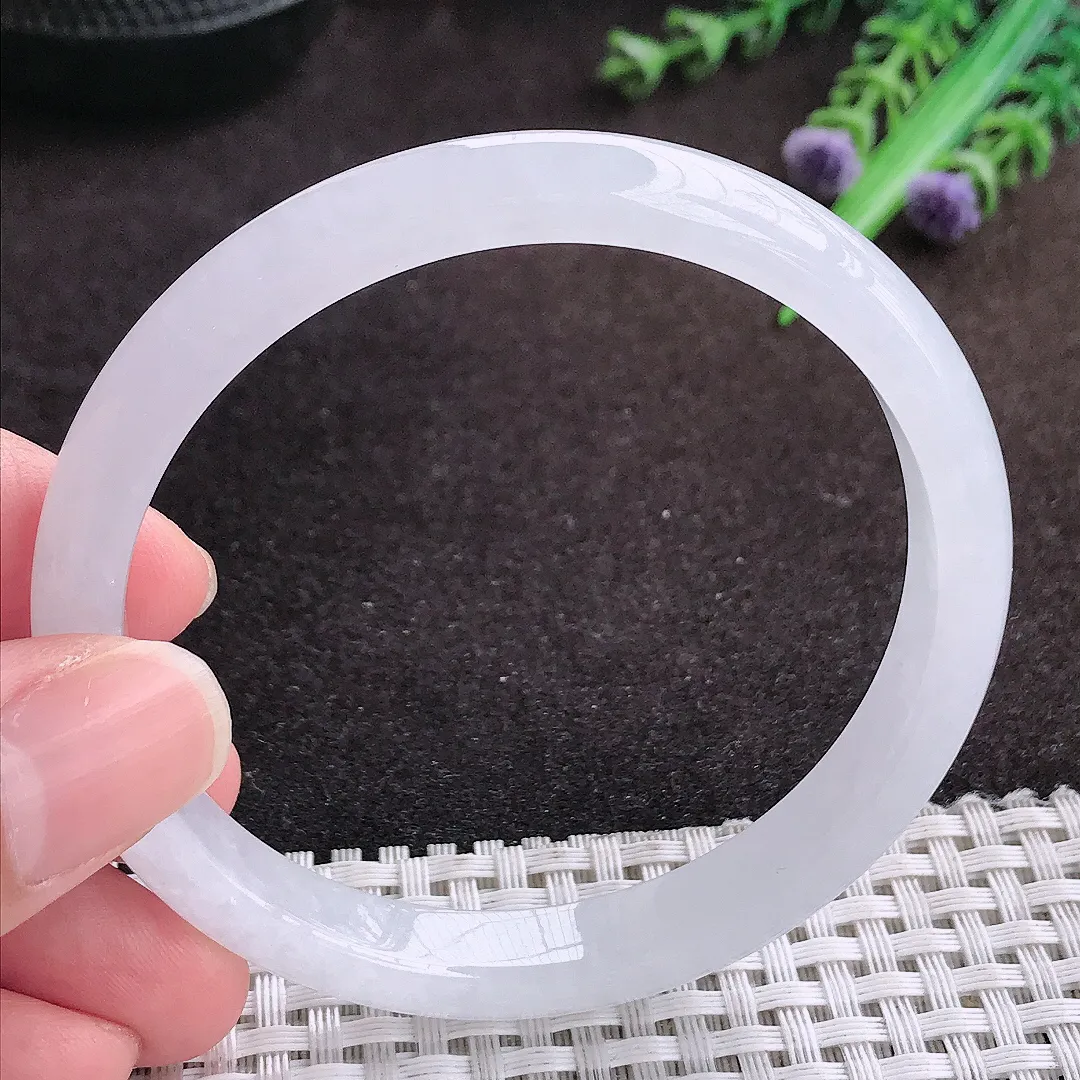 自然光59/9/6.6老坑秀气冰透月光白手镯宽边翡翠玉镯手环