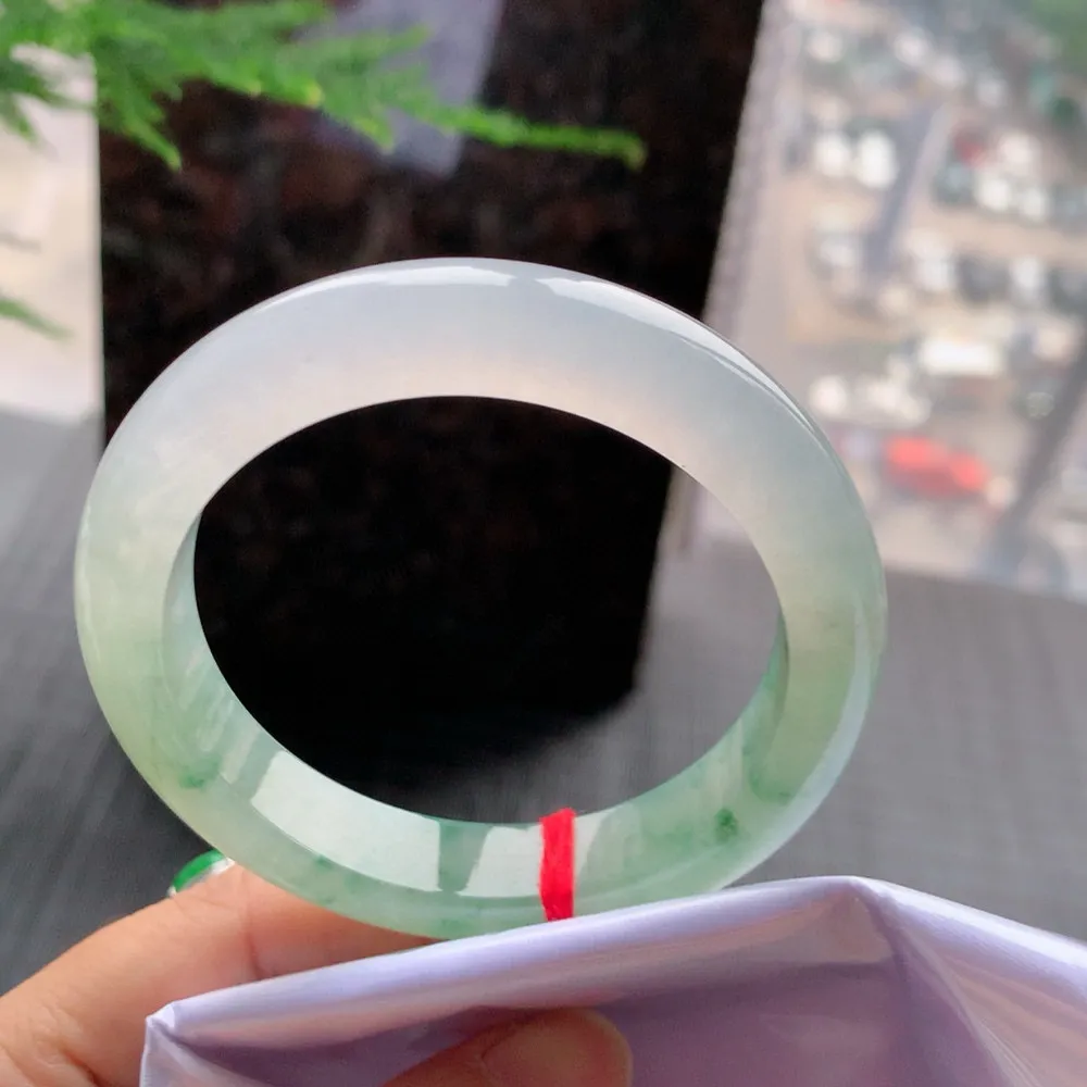 正圈高冰绿花 无瑕 尺寸:54.8/12/8.9 种色兼备