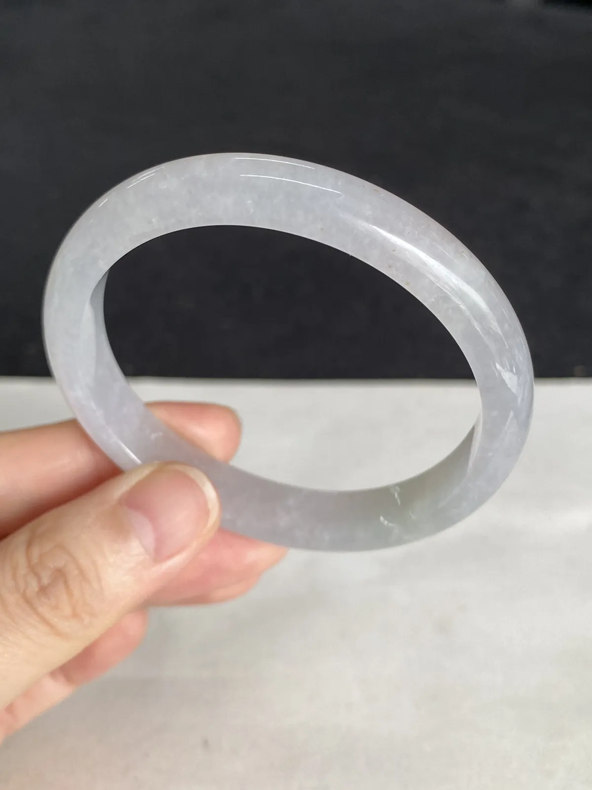 贵妃镯52圈口，翡翠手镯