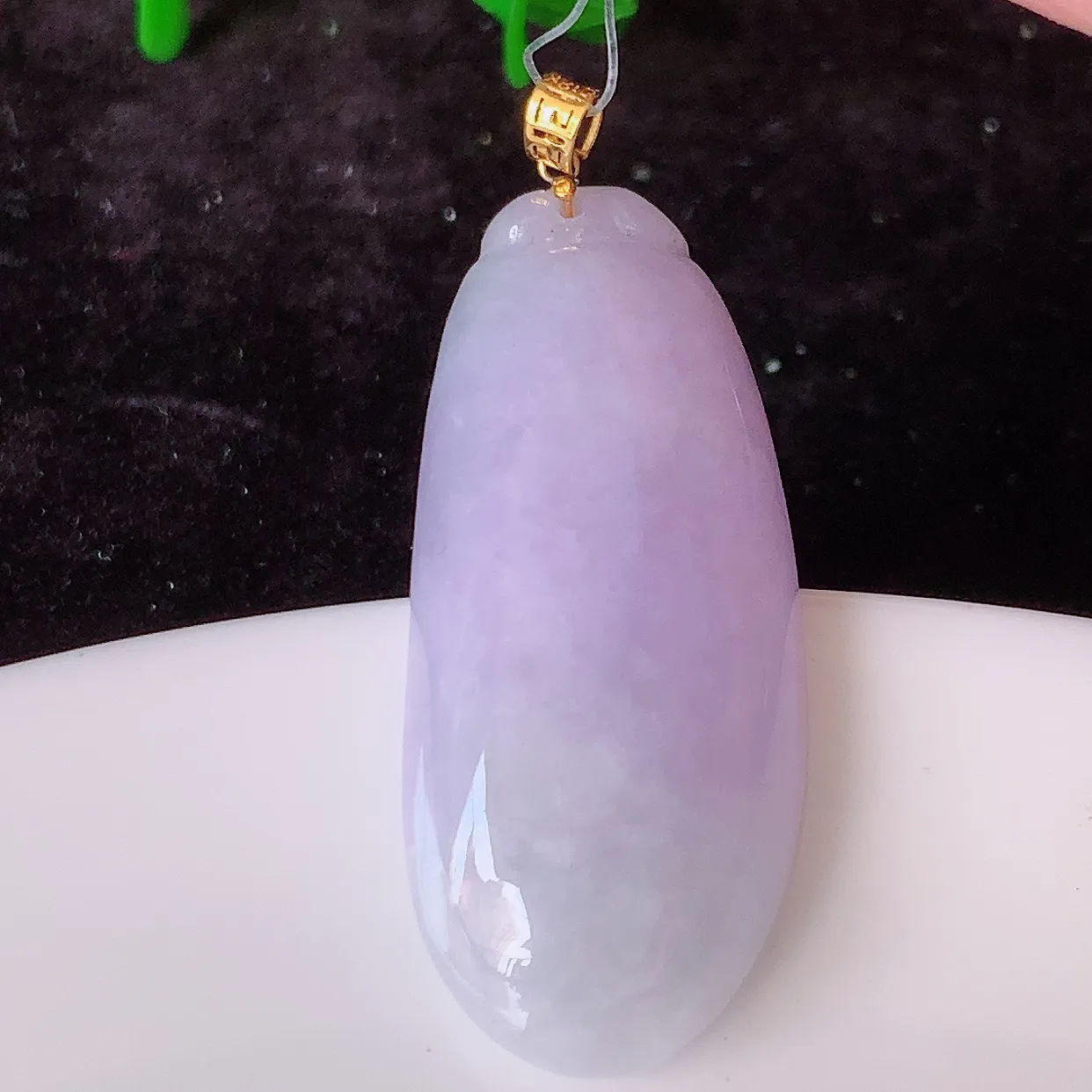 18K金镶嵌冰润紫罗兰翡翠招财福瓜吊坠，精美饱满福瓜，种水足，形态圆润饱满，福相十足 ！#49.26