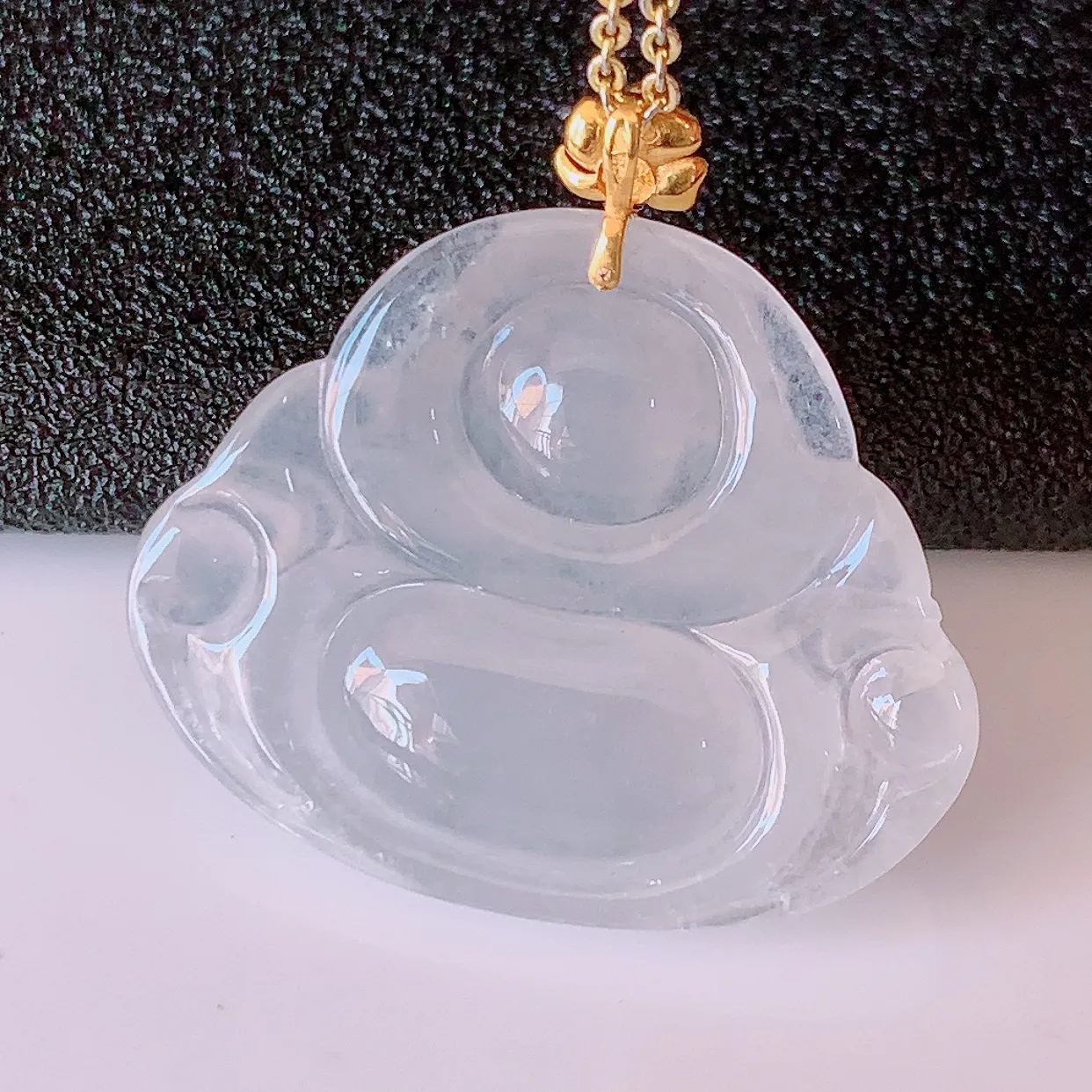 18K金镶嵌冰种翡翠佛公吊坠，种老水足，雕工精湛 ，寓意美好，佩戴时尚出众！#41.26整体27.5