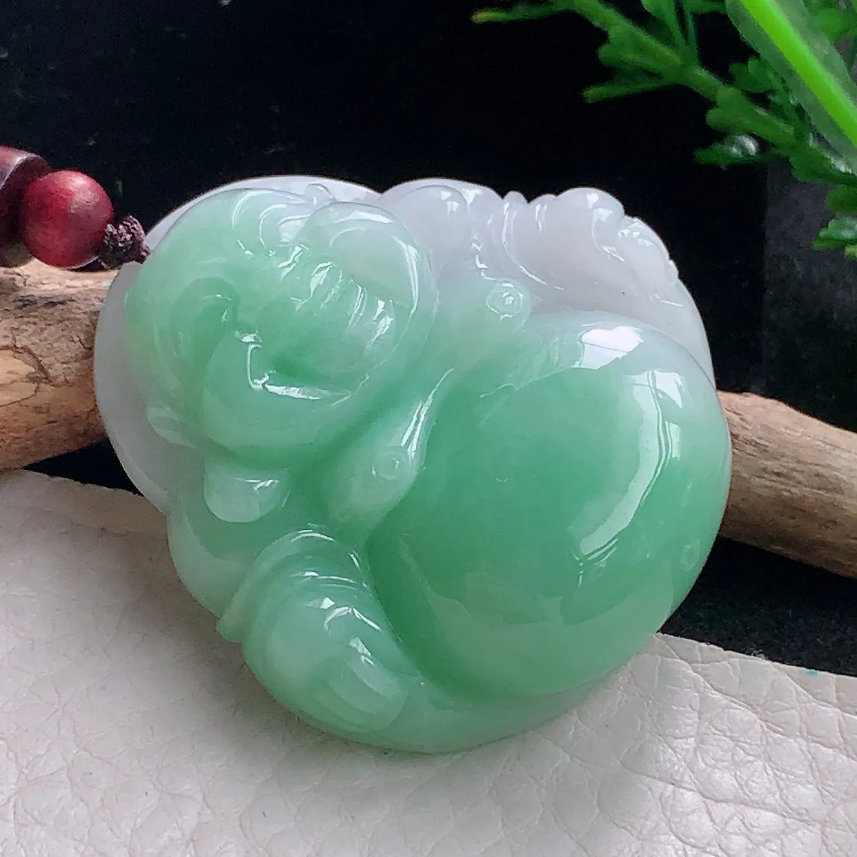 zen42.8*40.8*12.8自然光天然缅甸翡翠甜绿佛公 开心佛玉吊坠 毛衣坠